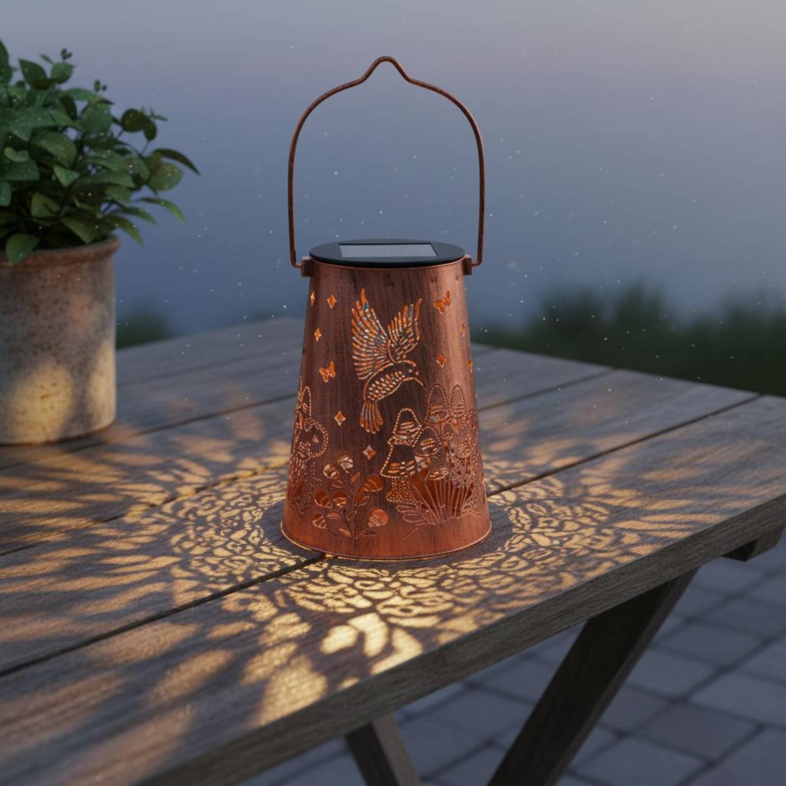Floral Garden Lantern Pattern  - đánh giá và giá Solar Lantern Hanging